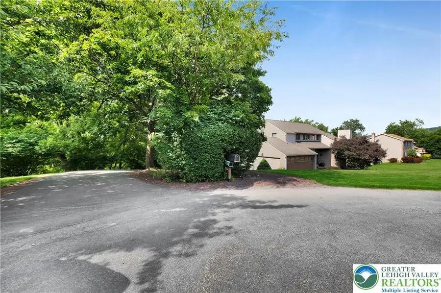 2081 Dolores Lane, Lower Saucon, PA 18055 - #2