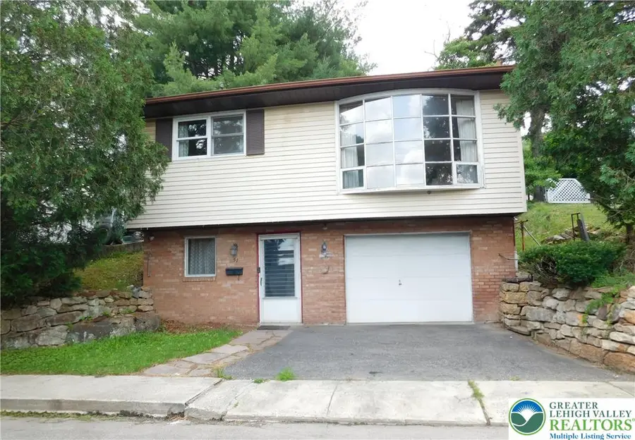 57 W Garibaldi, Nesquehoning, PA 18240 - #2