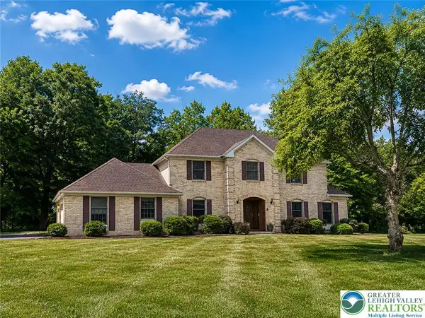 4290 Ascot Circle, Lower Macungie Twp, PA 18103