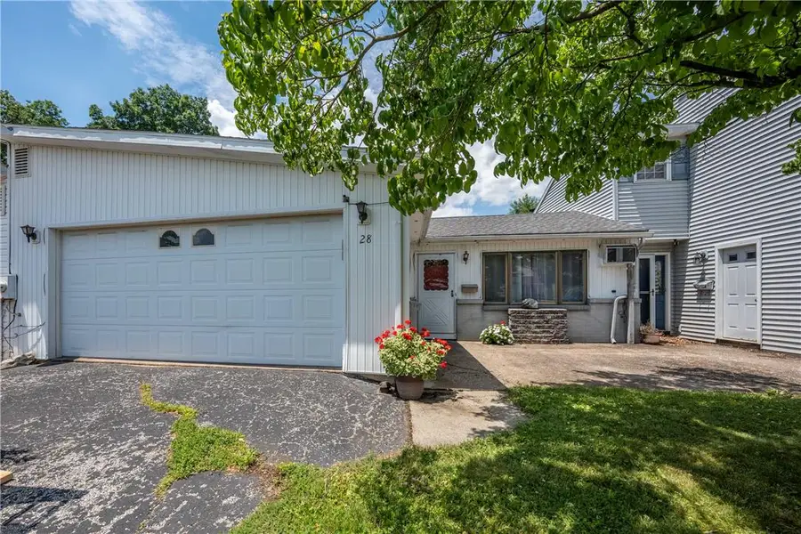 28 Covington Place, Catasauqua, PA 18032 - #2