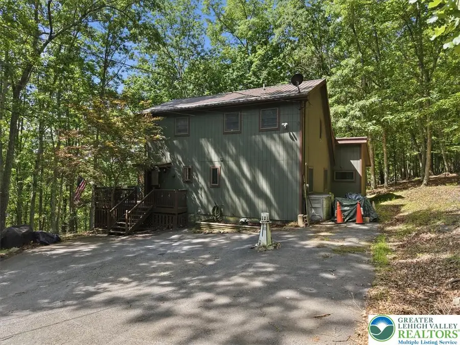 677 Clubhouse Drive, East Stroudsburg, PA 18302 - #3
