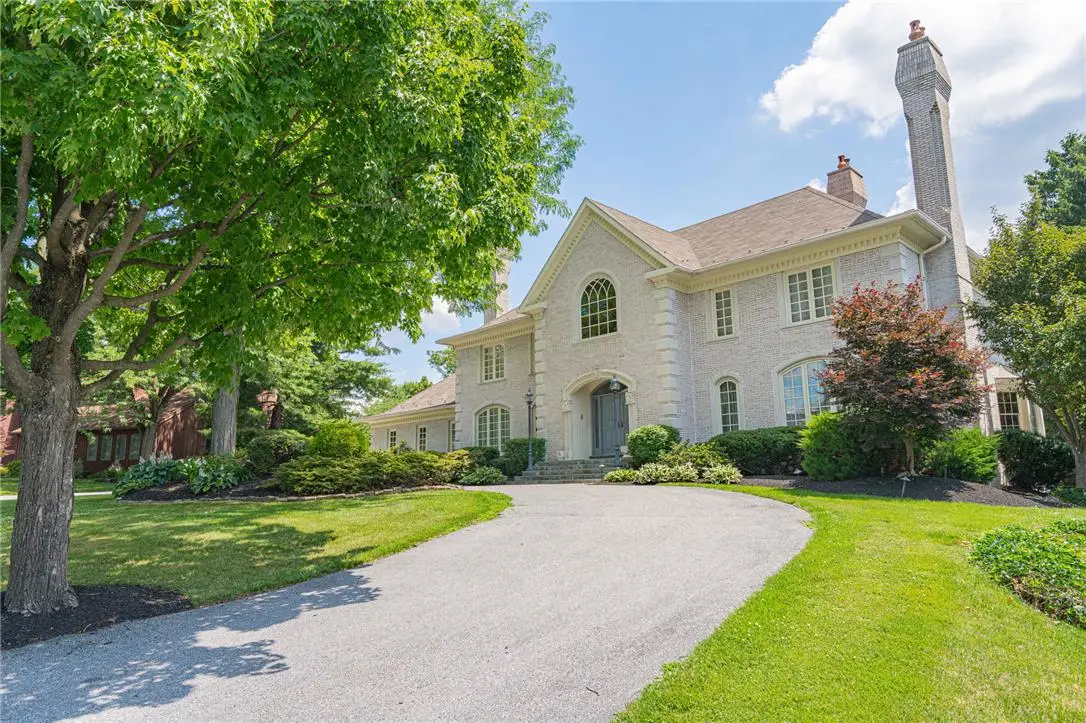 1487 Shelburne Court, South Whitehall, PA 18104 - #1