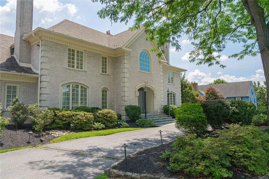 1487 Shelburne Court, South Whitehall, PA 18104 - #3