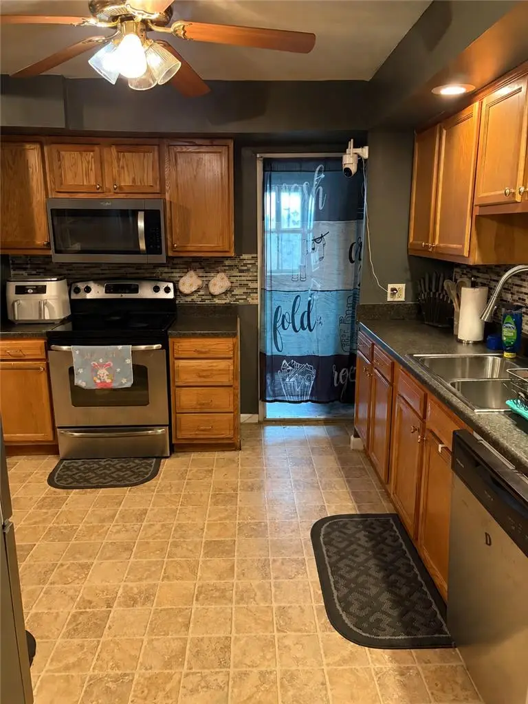 4055 Mauch Chunk Road, Coplay, PA 18037 - #3