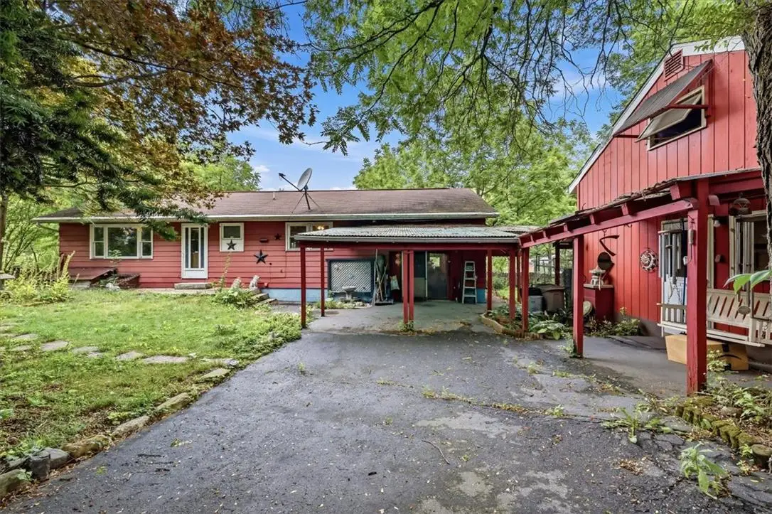 400 Coal Street, Nesquehoning, PA 18240 - #1