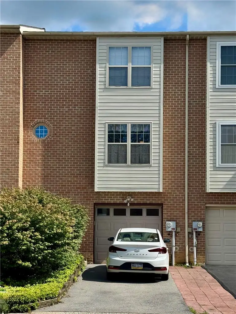 324 W 2nd St, Alburtis, PA 18011 - #3