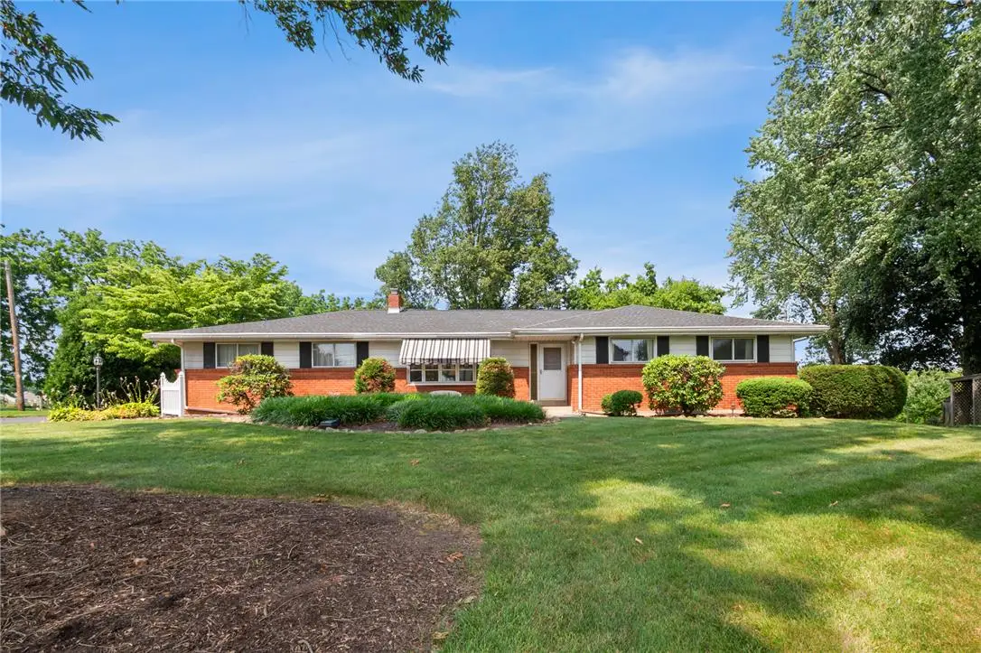 9237 Newtown Road, Breinigsville, PA 18031 - #1