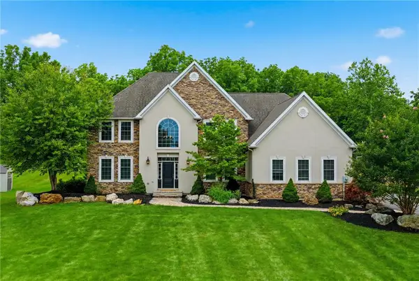 55 Island Court, Williams Twp, PA 18042
