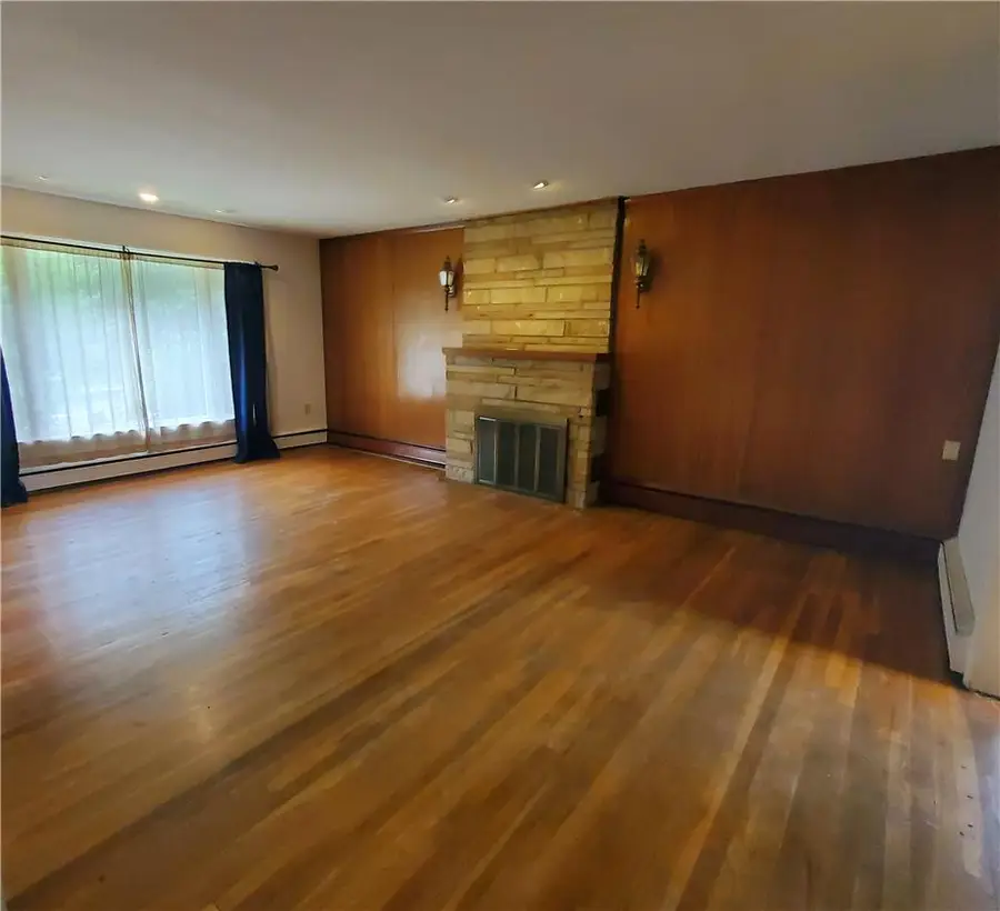 9 E North Street, Summit Hill, PA 18250 - #3
