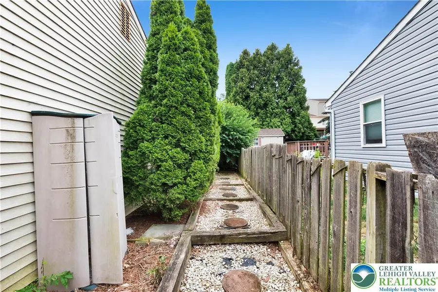 4160 Salem Drive, Upper Milford, PA 18049 - #3
