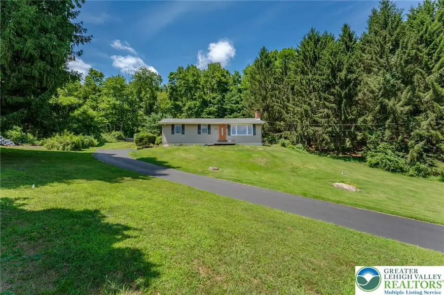 342 Center Street, Mahoning, PA 18235 - #3