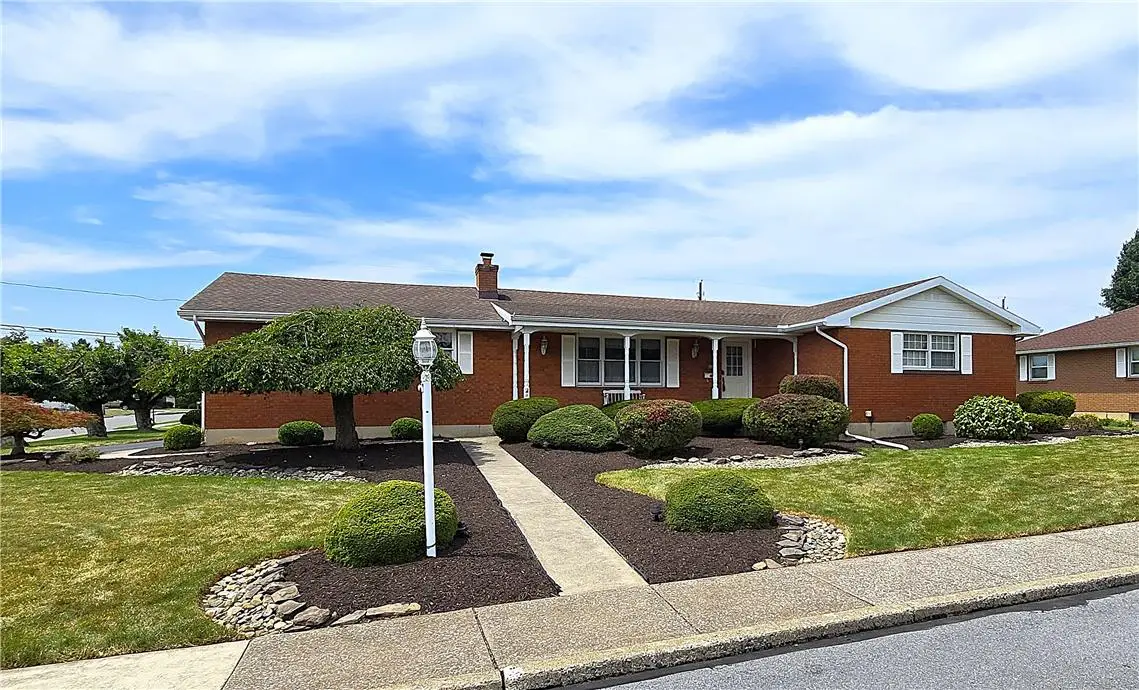 3203 Parkview Drive, Hokendauqua, PA 18052 - #1