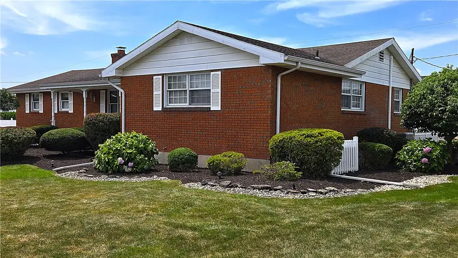 3203 Parkview Drive, Hokendauqua, PA 18052 - #2