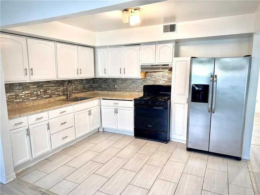 215 W Lehigh Street, Bethlehem, PA 18018 - #2