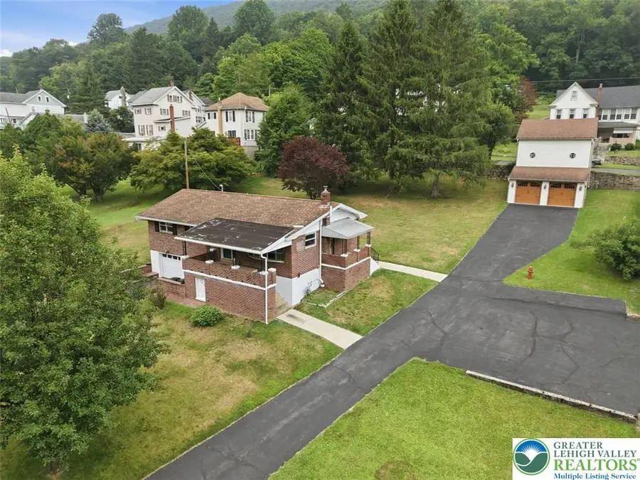 722 South Avenue, Jim Thorpe, PA 18229 - #2