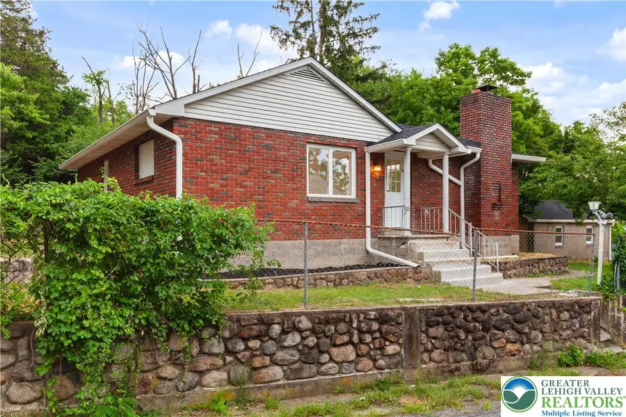 7045 Cemetery Road, Lower Mount Bethel, PA 18013 - #2