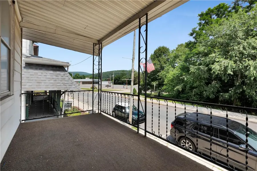 314 N 1st Street, Stroudsburg, PA 18235 - #3