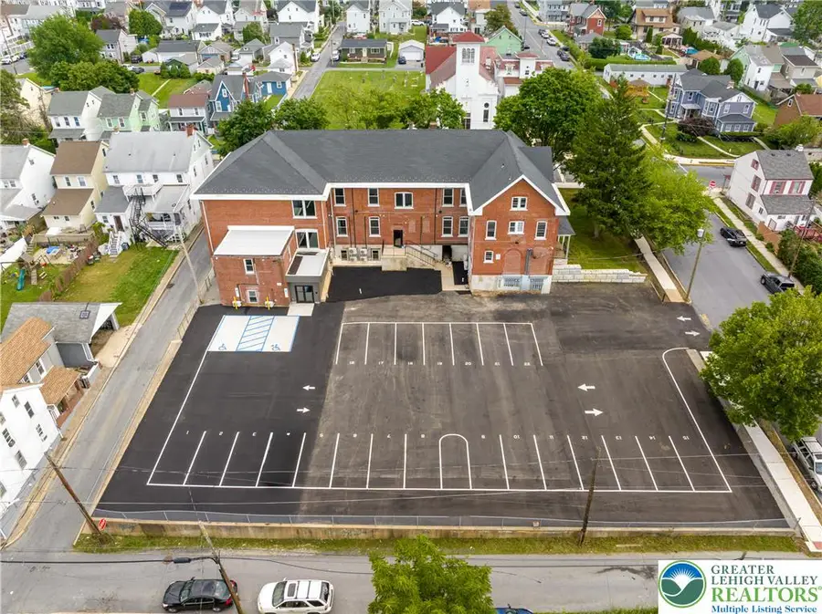 1012 2nd St. One Bedroom, North Catasauqua, PA 18032 - #2