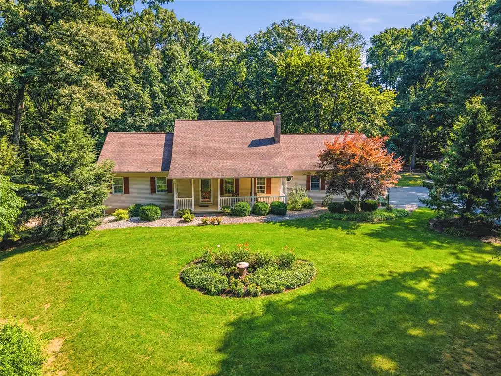 492 Arthurs Court, Bushkill, PA 18064 - #1