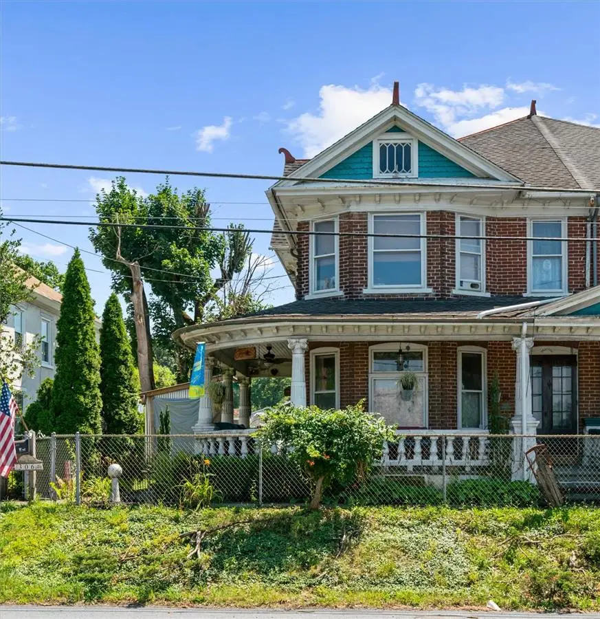 306 E Emmaus Avenue, Salisbury, PA 18103 - #1