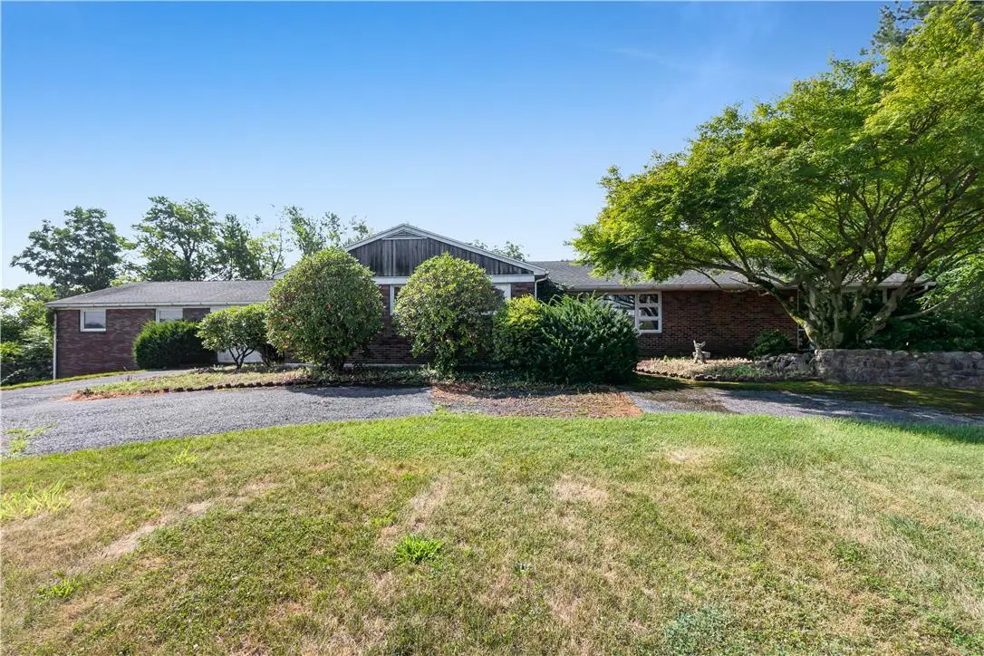 4210 Locust Drive, North Whitehall, PA 18078 - #1