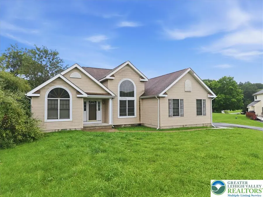 86 E Northpark Drive, Middle Smithfield, PA 18302 - #3
