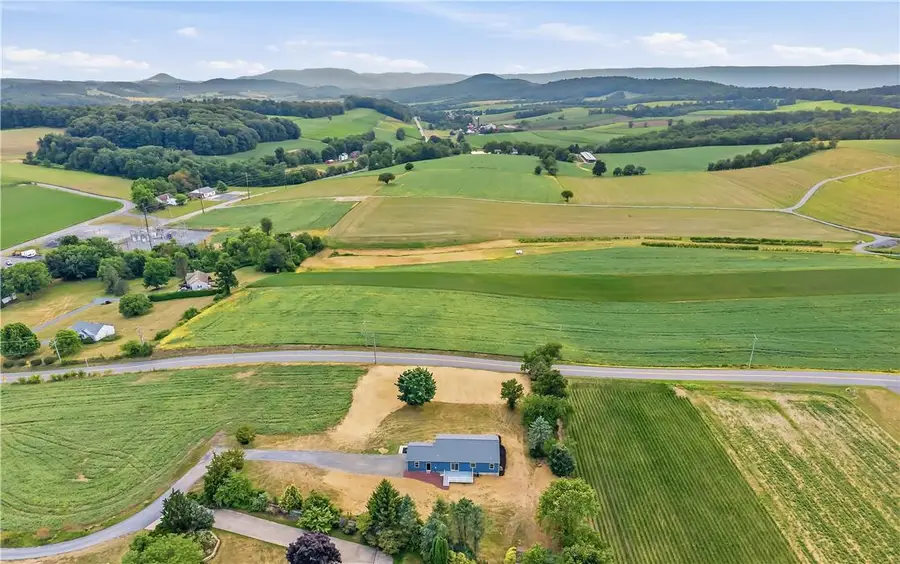 8137 Bausch Road, New Tripoli, PA 18066 - #2
