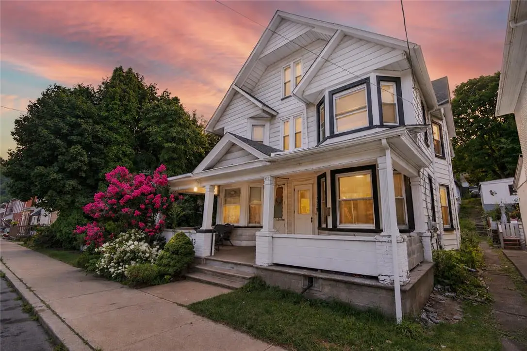 352 S 1st Street, Bangor, PA 18013 - #1
