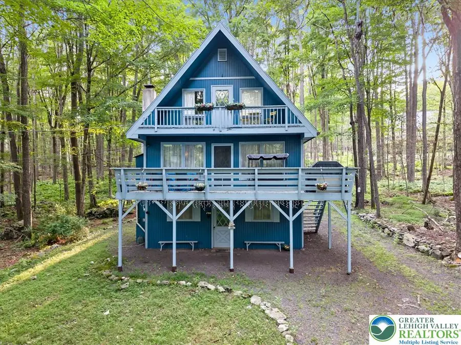 107 W Creek View Drive, Clifton, PA 18424 - #2