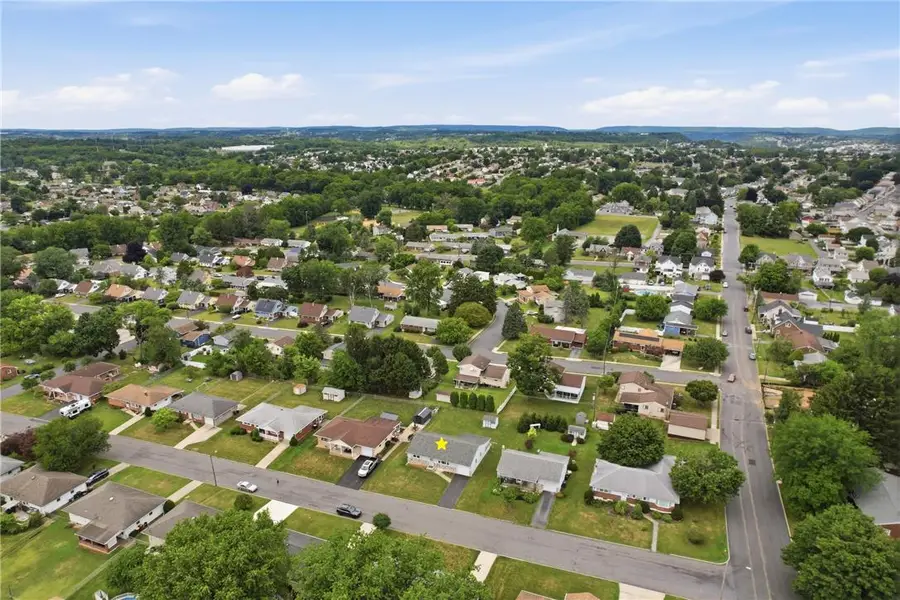 3315 Melrose Lane, Hokendauqua, PA 18052 - #2