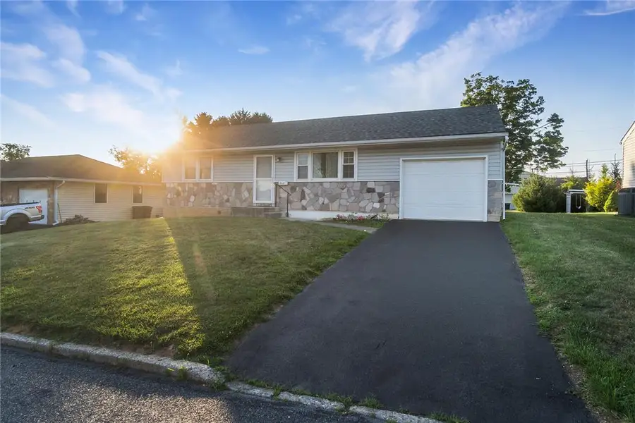 3315 Melrose Lane, Hokendauqua, PA 18052 - #3