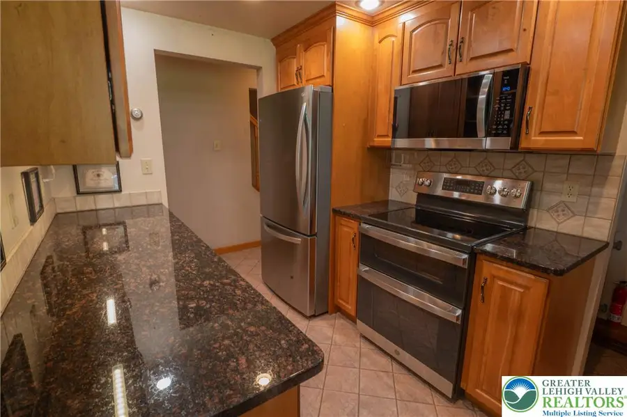 30 N 38th Street, Cetronia, PA 18104 - #3