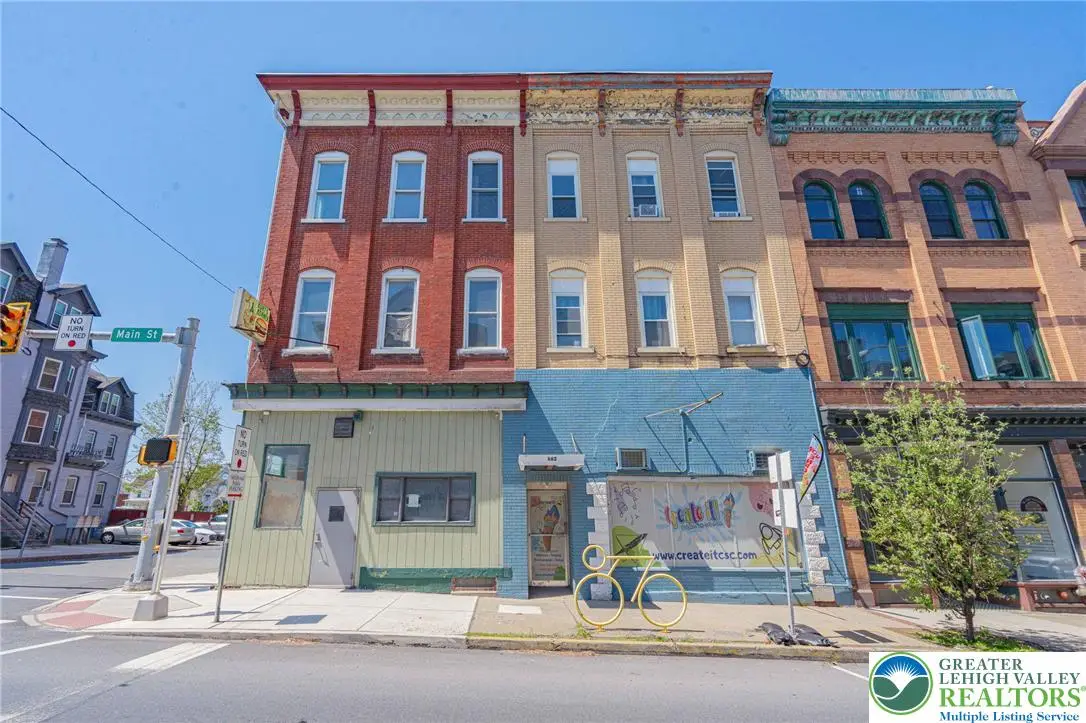 662 Main Street, Slatington, PA 18080 - #1