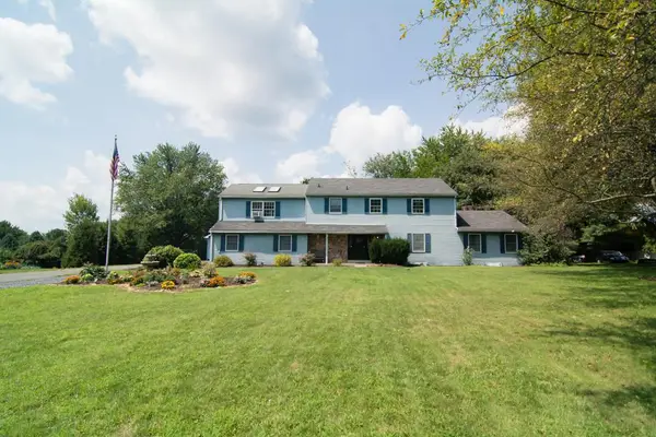 563 Longacre Drive, Lehigh Twp, PA 18035