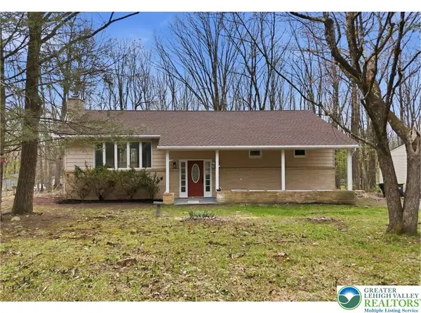 8749 Kings Way, Polk Twp, PA 18058