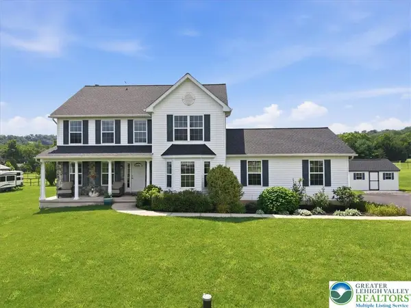 66 Labar Road, Washington Twp, PA 18013