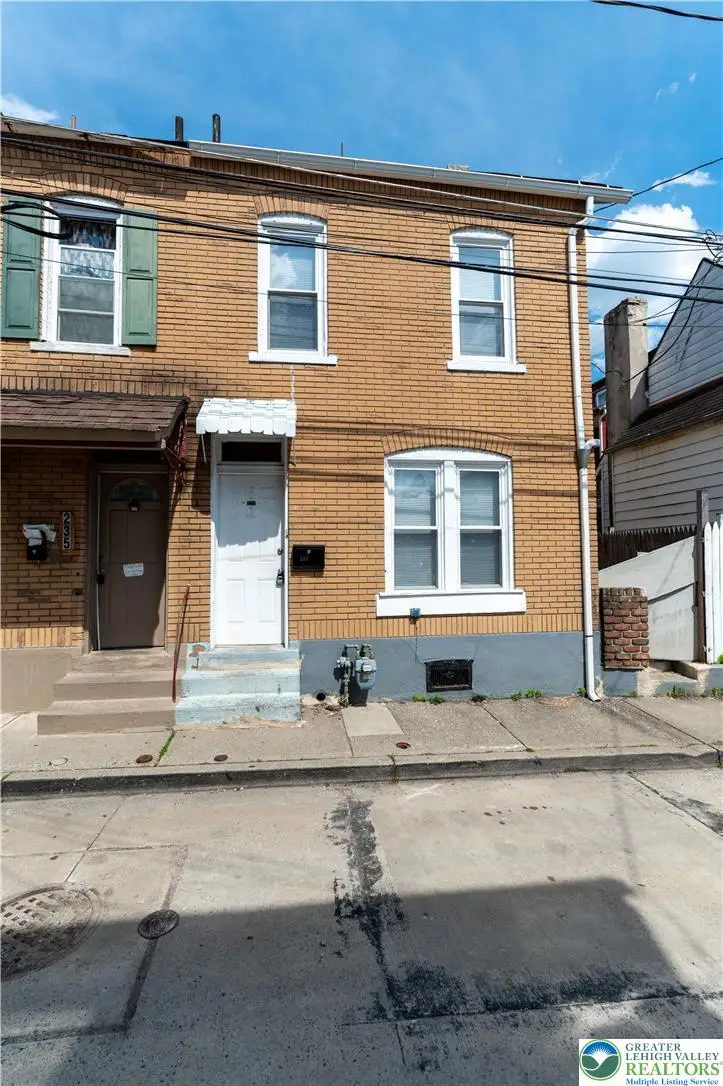 233 N Poplar Street, Allentown, PA 18102 - #2
