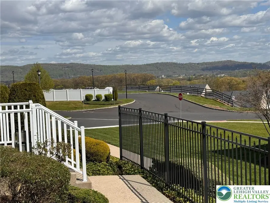 4115 Bunker Hill Drive S, Upper Saucon, PA 18036 - #2