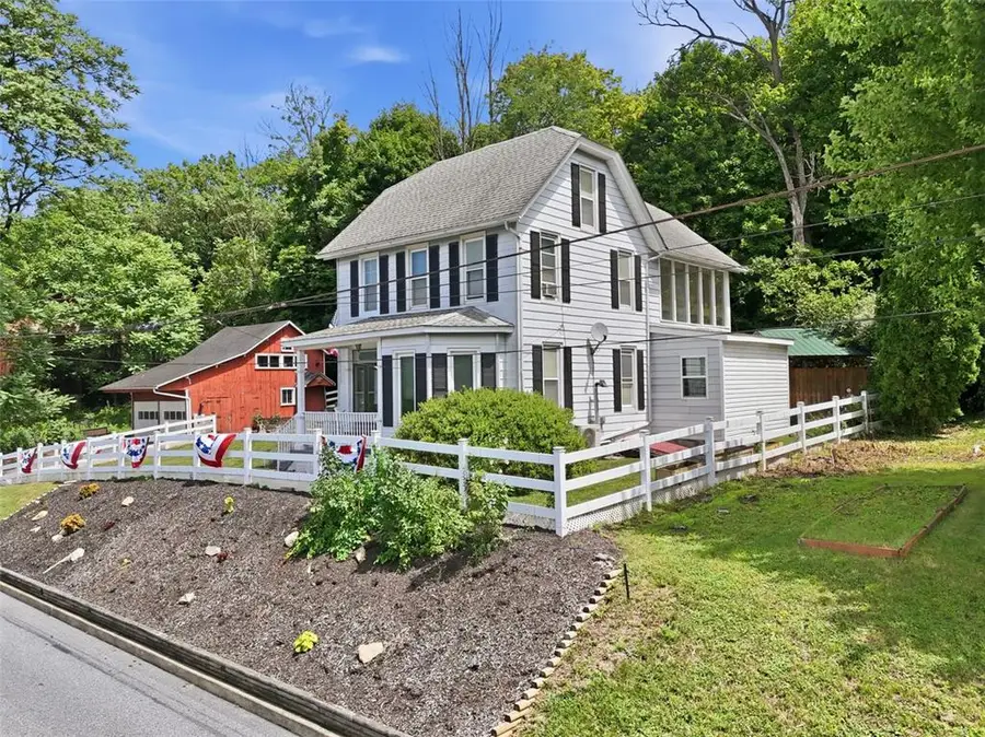 721 Lehigh Gap Street, Walnutport, PA 18088 - #3