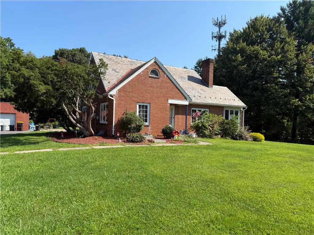 4023 Oakland Road, Bethlehem, PA 18020 - #1