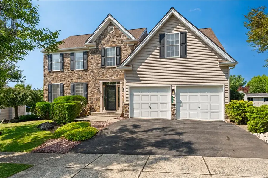 2305 Aberdeen Way, Wescosville, PA 18062 - #3