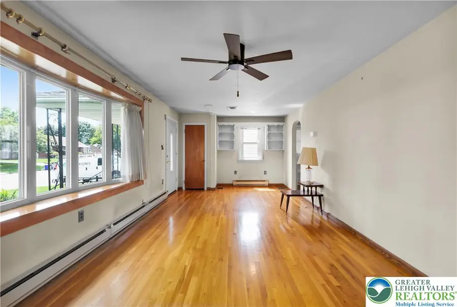 2043 Troxell Street, Hanover, PA 18109 - #3