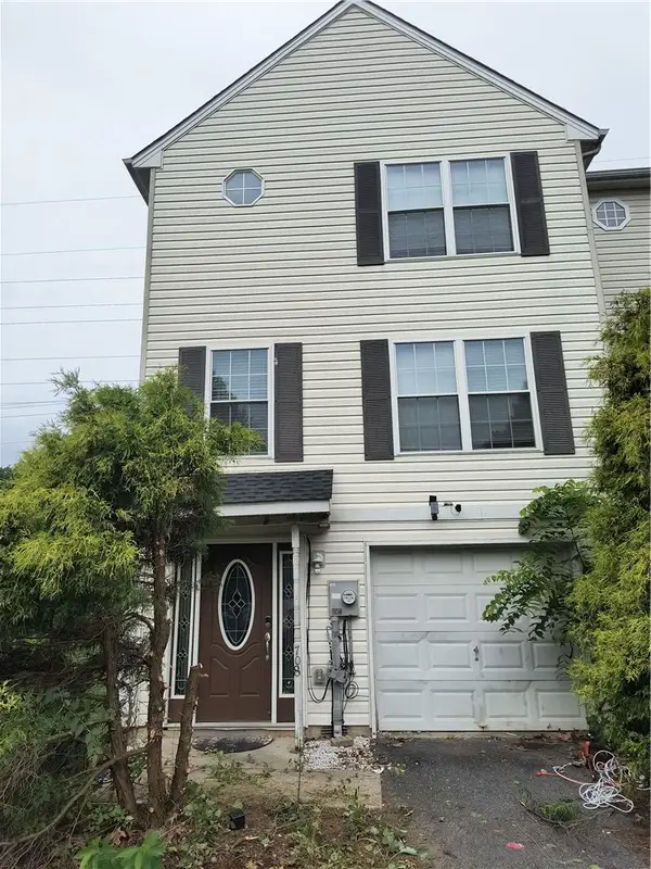 708 Bach Court, Freemansburg Boro, PA 18017