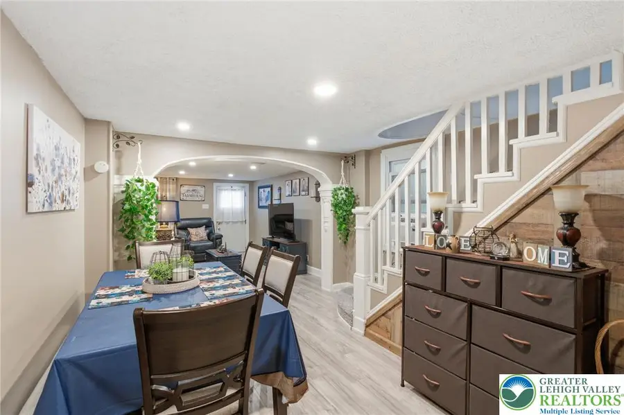 208 South Avenue, Jim Thorpe, PA 18229 - #3