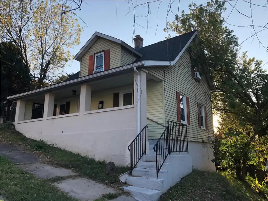 806 Carlton Avenue, Bethlehem, PA 18015 - #2