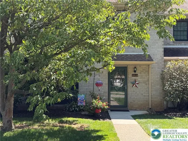 2823 Whitemarsh Place, Lower Macungie Twp, PA 18062