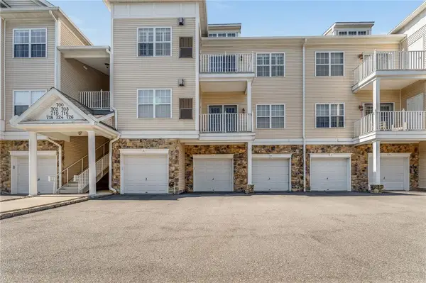 726 Eden Terrace, Easton, PA 18042