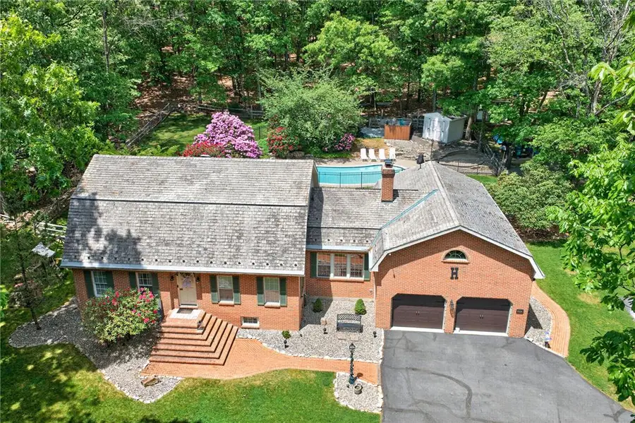 595 Walnut Avenue, Pen Argyl, PA 18072 - #3