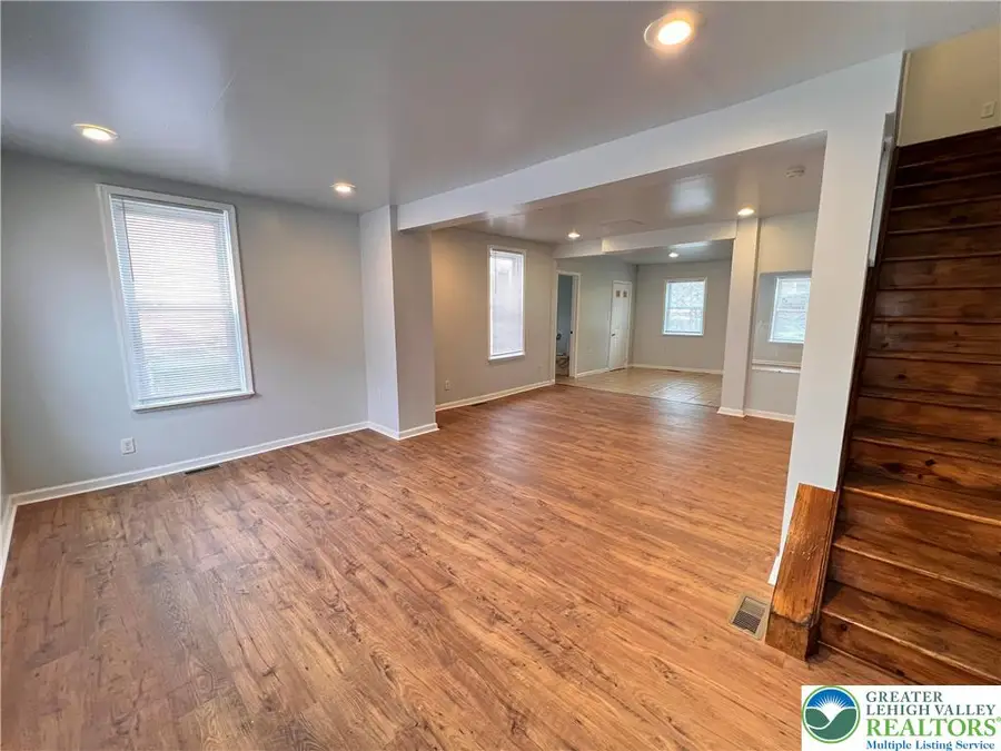 427 Pawnee Street, Bethlehem, PA 18015 - #3