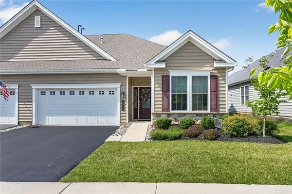 3880 Victors Way, Easton, PA 18045